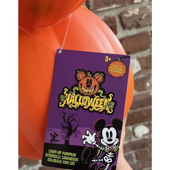 2024 Disney Parks medium Mickey Mouse Light Up Pumpkin Jack-O-Lantern Blow Mold - Picture 4 of 8